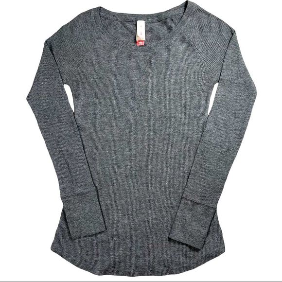 No Boundaries size small grey long sleeves, curved hem, scoop neck thermal shirt - Picture 1 of 7